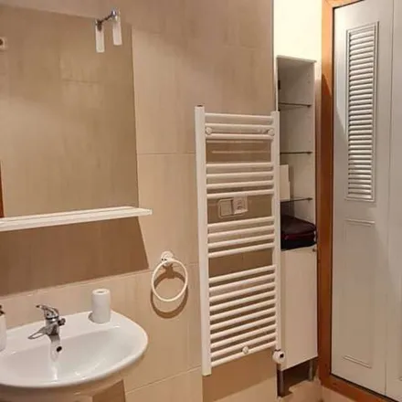 Rent this 1 bed apartment on Carrer de Puerto Rico in 6, 46006 Valencia