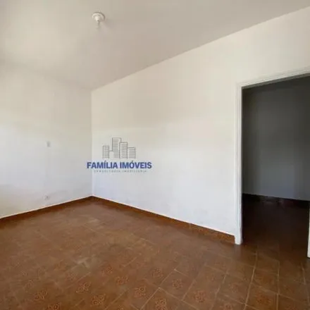 Rent this 2 bed house on Rua Doutor Lincon Feliciano da Silva in Boa Vista, São Vicente - SP