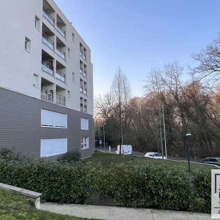 Rent this 2 bed apartment on 65 Rue des Chartreux / Rue Faubourg des Chartreux in 91800 Boussy-Saint-Antoine, France