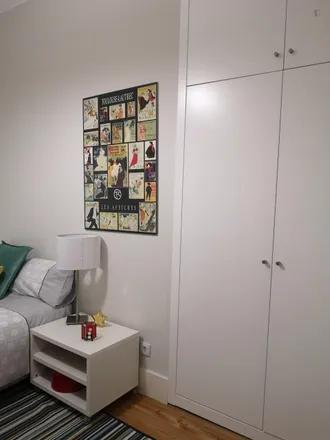 Rent this 5 bed room on Rua Carlos Mardel 22 in 1000-098 Lisbon, Portugal