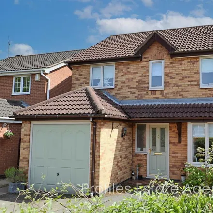 Rent this 4 bed house on Briarmead in Hinckley, LE10 2PB