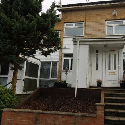 Rent this 3 bed townhouse on Taplow Grove in Cheadle Hulme, SK8 6DL