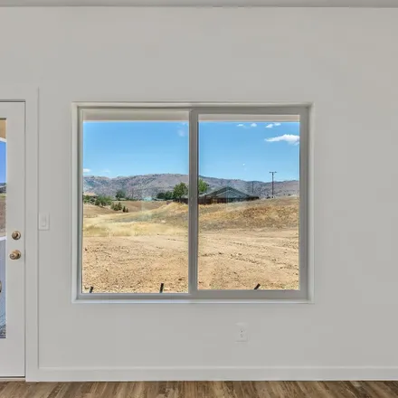 Image 5 - 20141 La Jara Drive, Golden Hills, Kern County, CA 93561, USA - House for sale