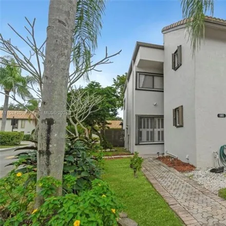 Image 2 - North River Road, Plantation, FL 33324, USA - House for sale