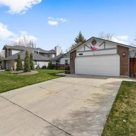 Image 2 - 4856 North Fieldcrest Place, Boise, ID 83704, USA - House for sale