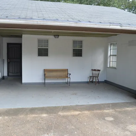 Image 3 - 504 Marion Avenue, McComb, MS 39648, USA - House for sale