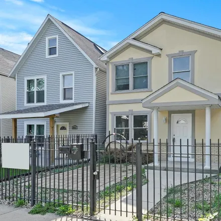 Buy this 3 bed house on Beat 2522 in 3715 West Palmer Street, Chicago