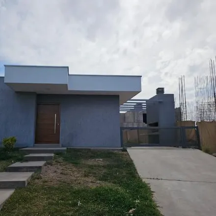 Buy this 3 bed house on Ozamis Sur 1499 in 5515 Distrito Ciudad de Maipú, Argentina