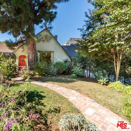Image 2 - 1243 South Genesee Avenue, Los Angeles, CA 90019, USA - House for sale