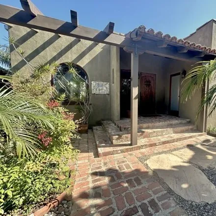 Buy this 3 bed house on 713 San Miguel Avenue in Los Angeles, CA 90291