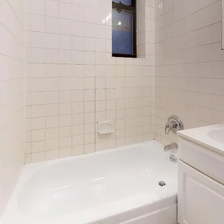 Rent this 1 bed apartment on 337 East 90th Street in New York, NY 10128