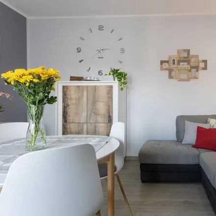 Rent this 2 bed apartment on Moncalieri in Viale della Stazione, 10024 Moncalieri Torino
