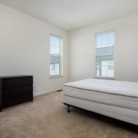 Rent this 3 bed apartment on 9550 Mine Gap Way in Manassas, VA 20110