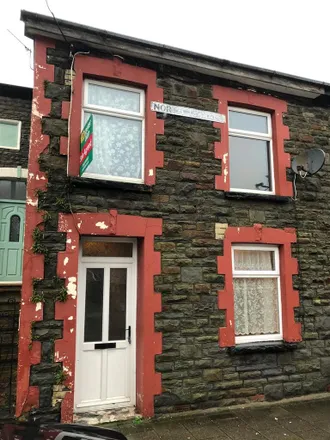 Rent this 2 bed townhouse on North Terrace in Maerdy, CF43 4DD