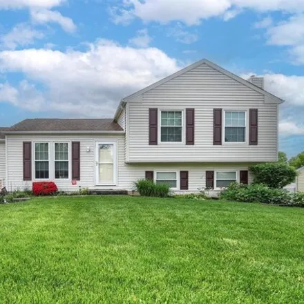 Buy this 4 bed house on 28 Cottage Court in Silver Spring Township, PA 17050