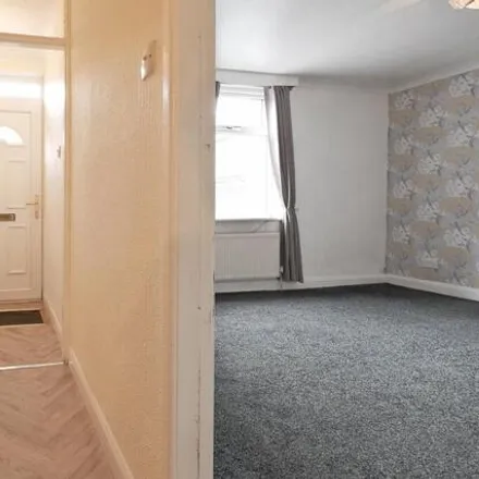 Image 2 - Mosley Street, Salterforth, BB18 5BW, United Kingdom - Room for rent