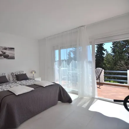 Rent this 2 bed house on Urbanizacion Nueva Andalucia Villa Marina in 29660 Marbella, Spain