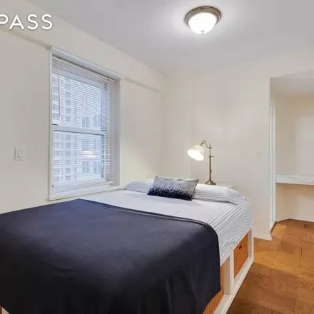 Image 7 - Champion, West 53rd Street, New York, NY 10019, USA - Apartment for rent