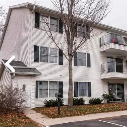 Buy this 2 bed condo on 1905 26th Avenue Northwest in Rochester, MN 55901