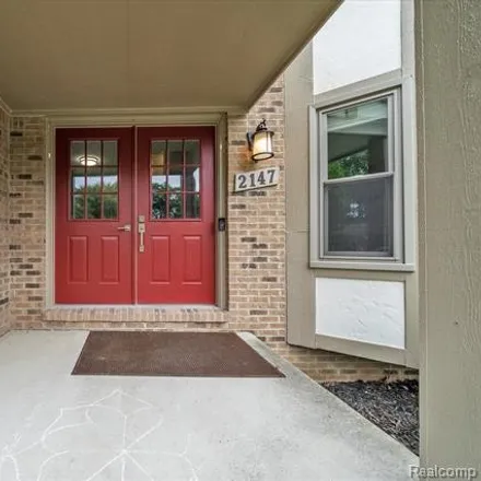 Image 7 - 2147 Hickory Leaf Court North, Rochester Hills, MI 48309, USA - House for sale