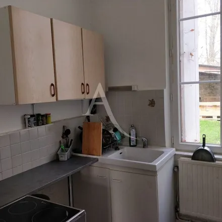 Rent this 2 bed apartment on D 502 in 27910 Letteguives, France