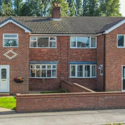 Buy this 5 bed duplex on Crawley Avenue in South Kirkby, WF9 3BN