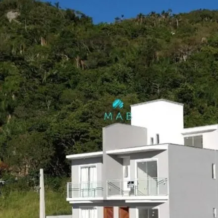 Buy this 2 bed house on Servidão do Gerivá in Ingleses do Rio Vermelho, Florianópolis - SC