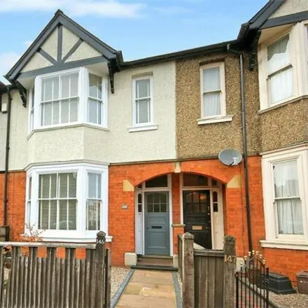 Rent this 3 bed townhouse on Abington Avenue United Reformed Church in Abington Avenue, Northampton