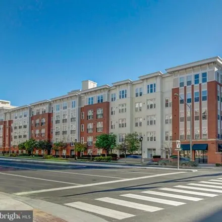 Rent this 1 bed condo on Halstead at the Metro 1 in 2655 Prosperity Avenue, Merrifield