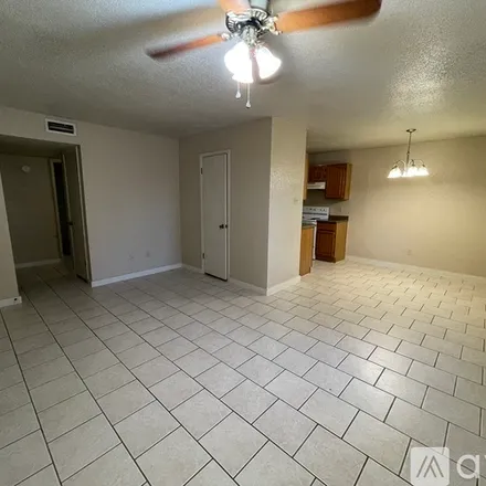 Image 4 - 1507 Oakdale Cir, Unit Apt. A - Apartment for rent