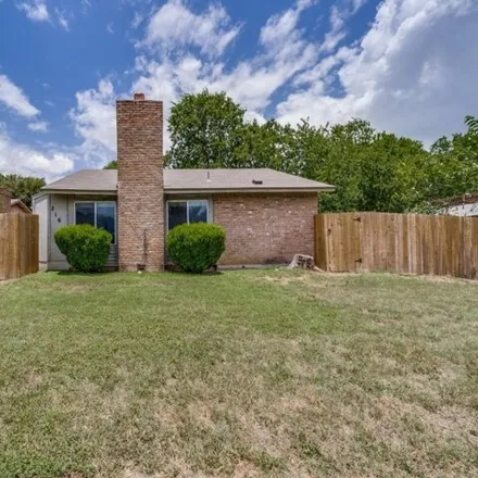 Image 1 - 216 W William Cannon Dr, Austin, Texas, 78745 - House for sale