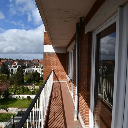 Rent this 2 bed apartment on Avenue Albert - Albertlaan 211 in 1190 Forest - Vorst, Belgium
