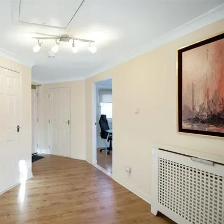 Image 4 - Woodburn Court, Woodburn Grove, Hamilton, ML3 6AL, United Kingdom - Apartment for sale