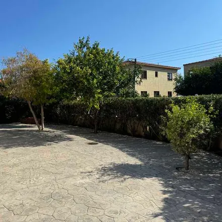 Rent this 3 bed house on Kolossi Municipality in Kourio Municipality, Cyprus