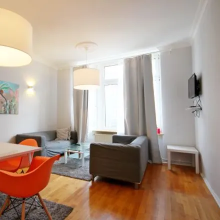 Rent this 3 bed apartment on Kriegkstraße 31 in 60326 Frankfurt, Germany