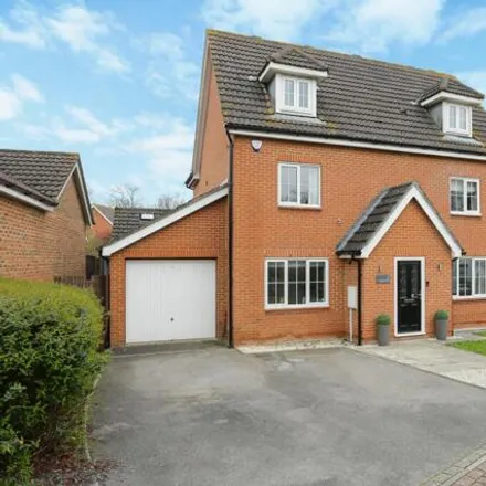 Buy this 5 bed house on Aspen Drive in Ashford, Kent