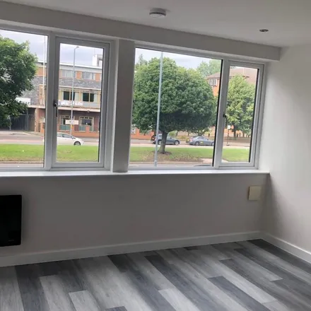 Image 4 - Delta View, Coventry Road, Sheldon, B26 3BW, United Kingdom - Apartment for rent