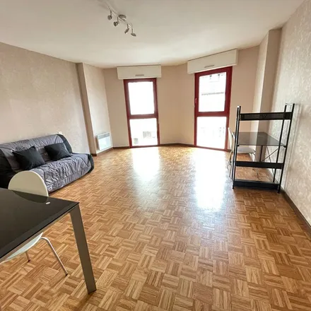 Rent this 1 bed apartment on 63 Rue Saint Cyrice in 12000 Rodez, France