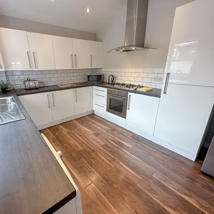 Rent this 5 bed house on Esher Road in Liverpool, L6 6DF