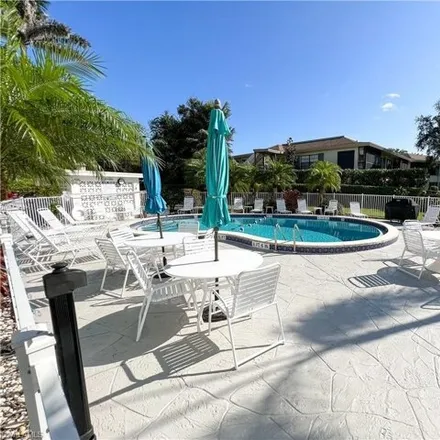 Image 4 - Riviera Club, Riviera Drive, Naples, FL 34103, USA - Condo for rent