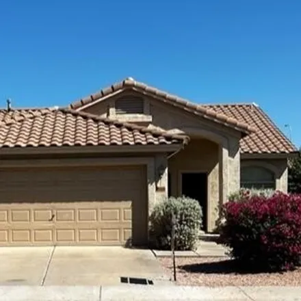 Rent this 3 bed house on 1266 West Lark Drive in Chandler, AZ 85286