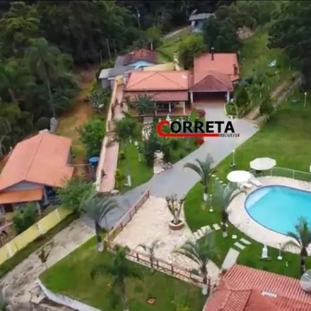 Buy this 4 bed house on Praça dos Agricultores in Centro, Ibiúna - SP