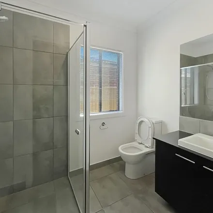 Image 3 - Sprinter Way, Winter Valley VIC 3358, Australia - Apartment for rent