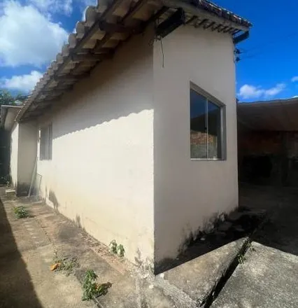 Buy this 2 bed house on Avenida Austrália in Ribeirão das Neves - MG, 33821-200