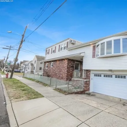 Rent this 3 bed house on 715 Chase Avenue in Lyndhurst, NJ 07071