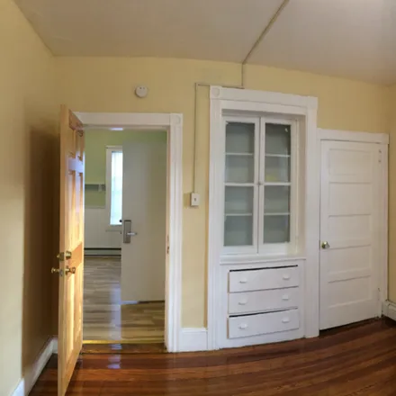 Rent this 1 bed condo on 85 Vinton Street