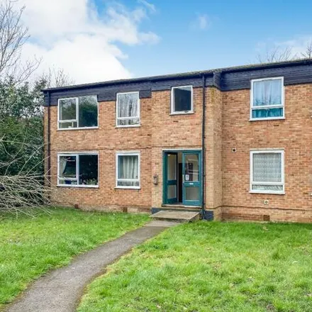 Buy this 2 bed apartment on Rectory Close in Easthampstead, RG12 7BD