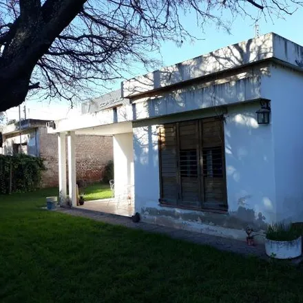 Buy this 2 bed house on Avenida Rio De Janeiro in Lomas Este, Villa Allende