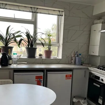 Rent this 1 bed apartment on Penrhyn Gardens in London, KT1 2EG