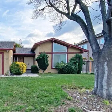 Rent this 3 bed house on 3042 Fowler Road in San Jose, CA 95135